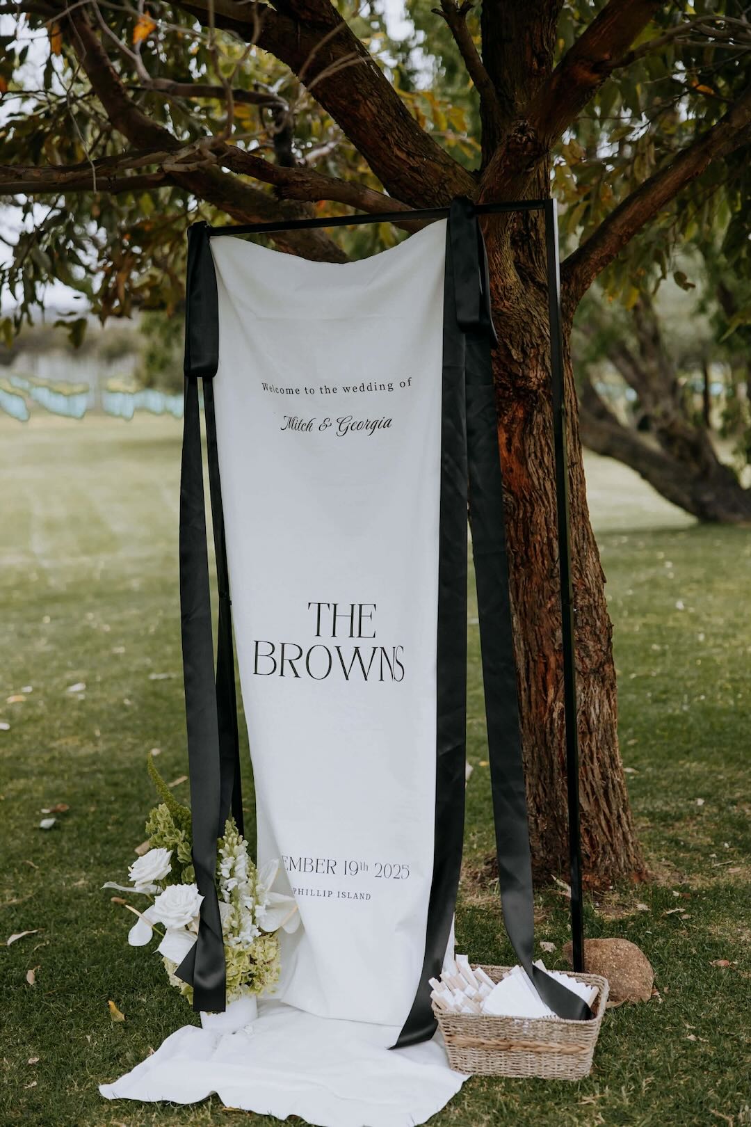 Cotton-Linen Welcome Signs