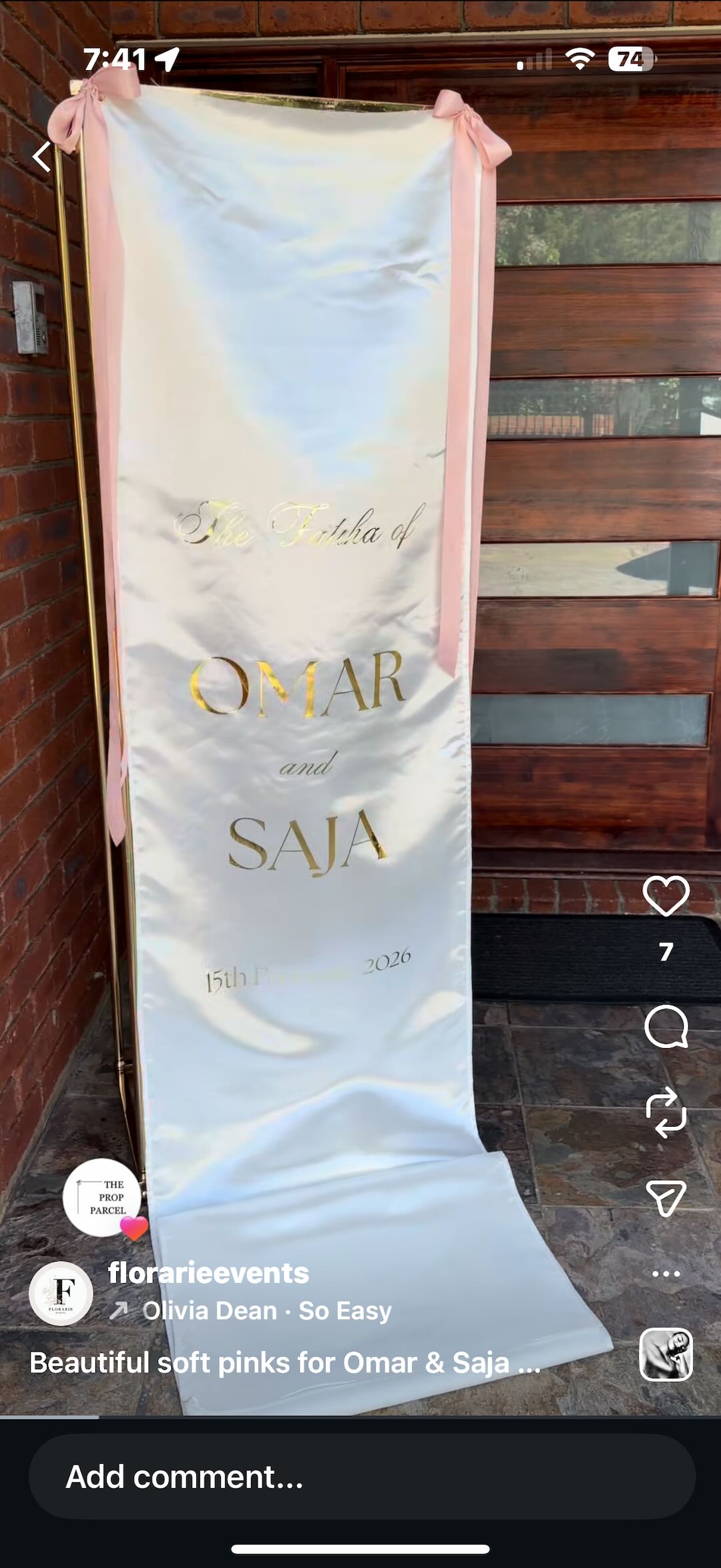 Satin Vertical Drape Statement (Classic Serif)