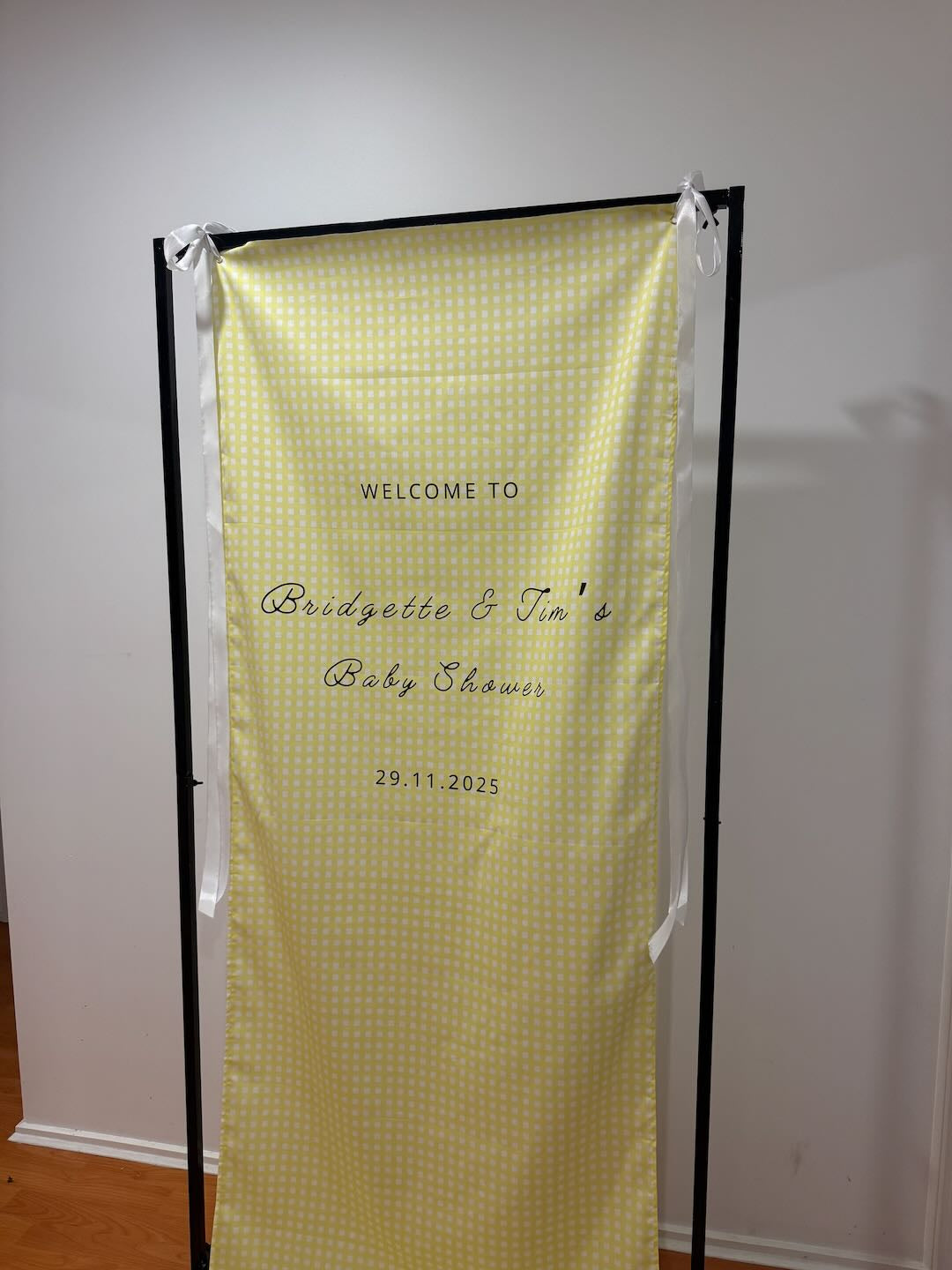 Gingham Cotton-Linen Welcome Sign